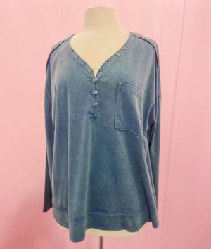 Feeling Good - Denim - Buttoned Mineral Wash Long Sleeve Top