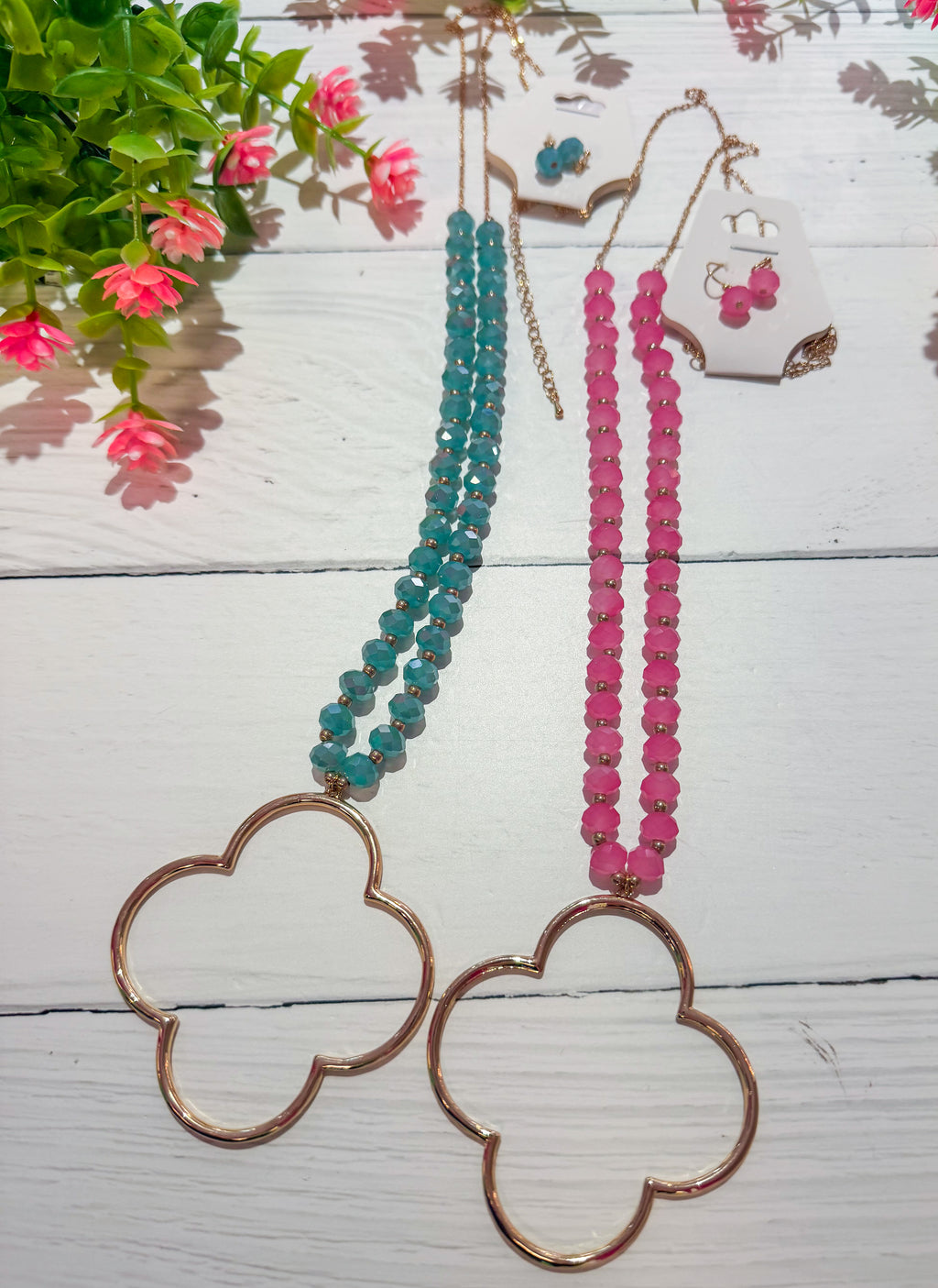 The Perfect Look Beaded Clover Necklace