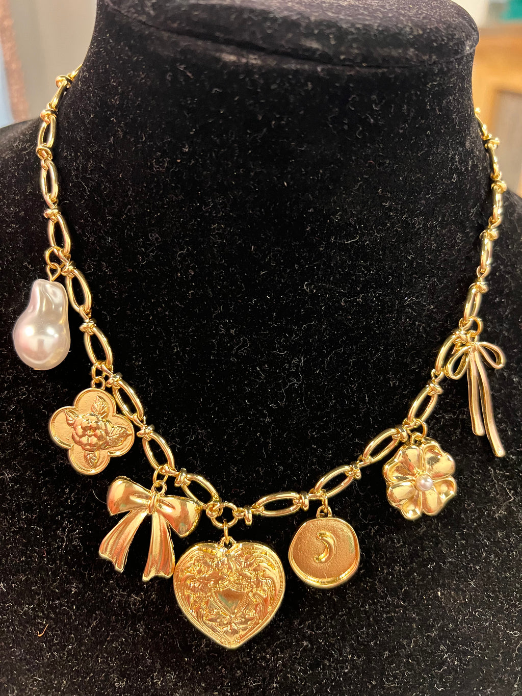 Oh So Lovely Gold Charm Bow Necklace