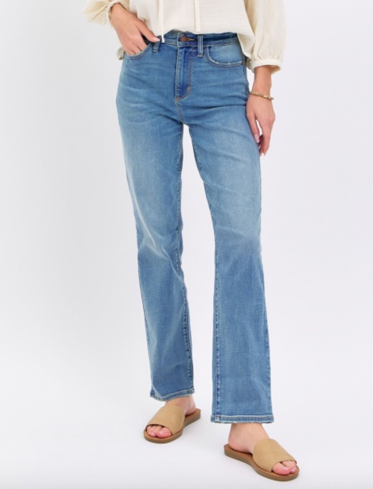 Carly - Medium Wash HW Straight Fit Judy Blue Jeans