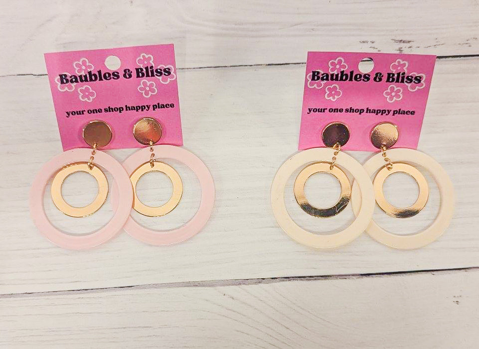 Mod Style Circle Earrings