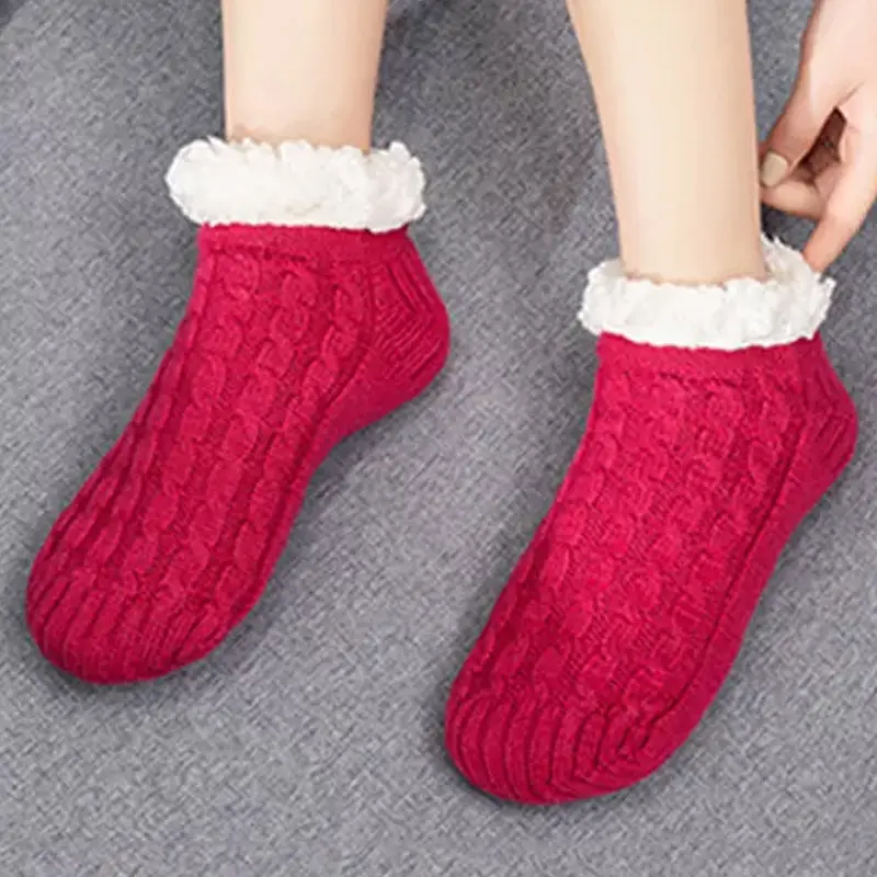 Cable Knit Sherpa Slipper Socks